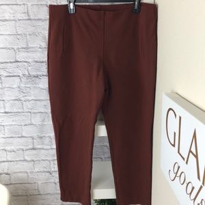 Chicos Ankle Pant size 2.5.  - deep Rust